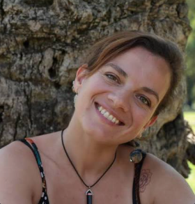 <em>Lucia J.</em>